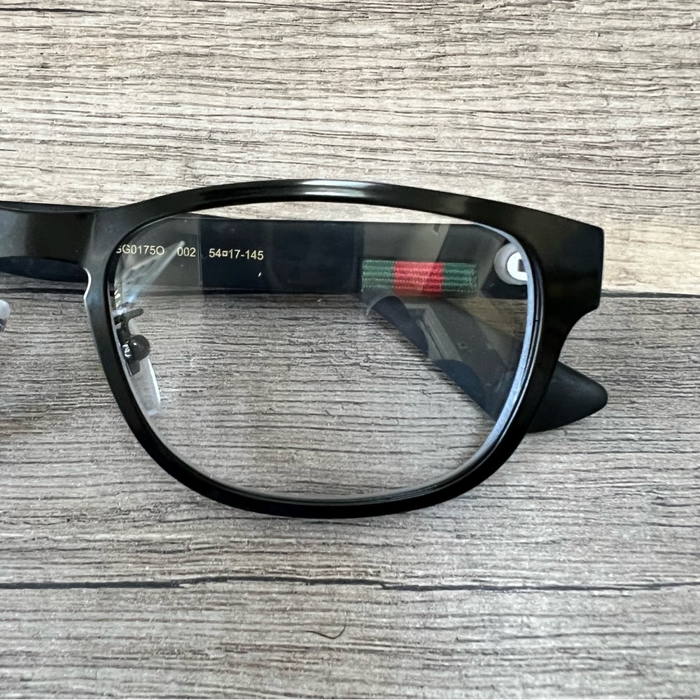 Gucci Metal Frame in Black - Picture 6 of 10